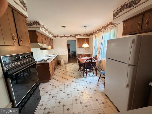 312 MOUNT ALVERNO RD, Media, PA 19063