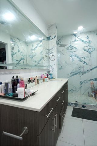 18499 NW 52nd Path, Miami Gardens, FL 33055