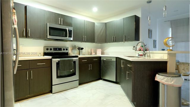 18499 NW 52nd Path, Miami Gardens, FL 33055