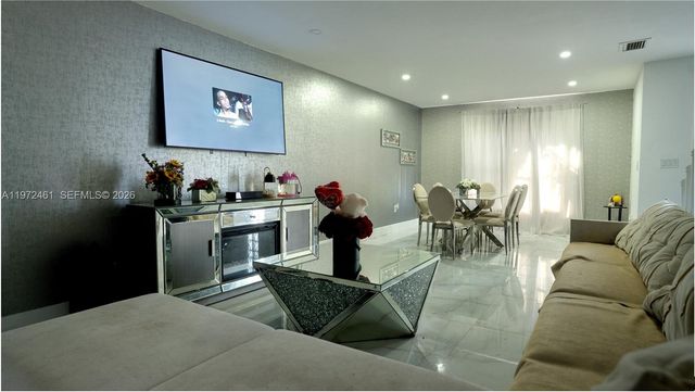 18499 NW 52nd Path, Miami Gardens, FL 33055