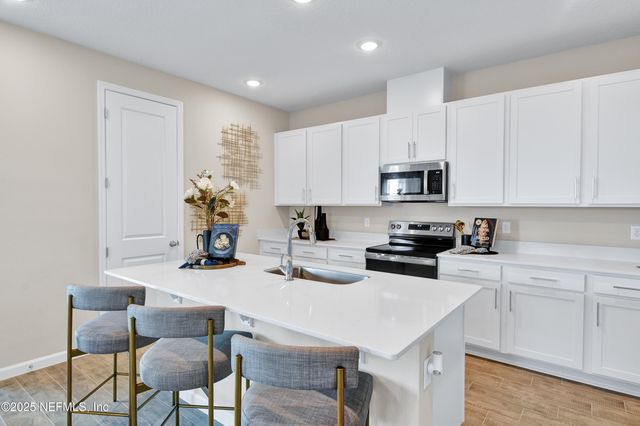 1770 CARNELIAN Street, Deland, FL 32720