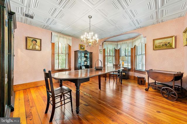 388 S GREEN ST, Tuckerton, NJ 08087
