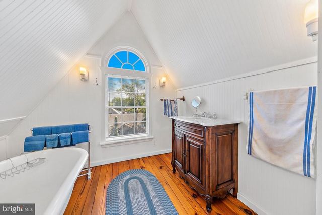 388 S GREEN ST, Tuckerton, NJ 08087