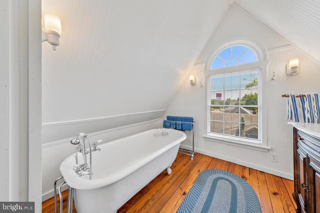 388 S GREEN ST, Tuckerton, NJ 08087