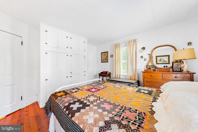 388 S GREEN ST, Tuckerton, NJ 08087