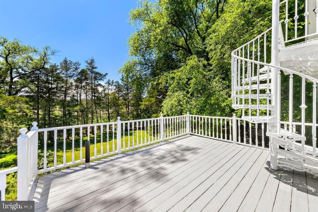 388 S GREEN ST, Tuckerton, NJ 08087