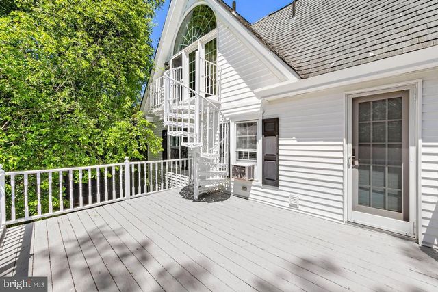 388 S GREEN ST, Tuckerton, NJ 08087