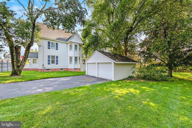 388 S GREEN ST, Tuckerton, NJ 08087