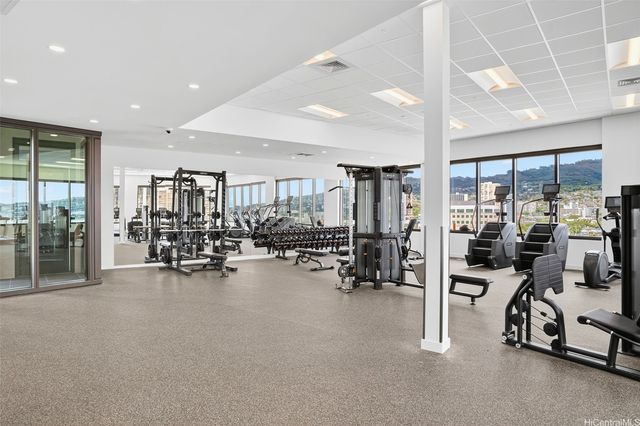 1500 Rycroft Street 1410R, Honolulu, HI 96814