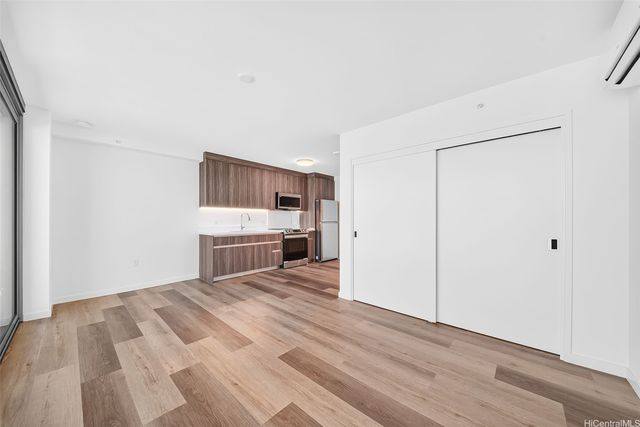 1500 Rycroft Street 1410R, Honolulu, HI 96814