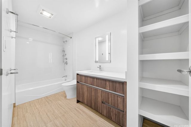 1500 Rycroft Street 1410R, Honolulu, HI 96814