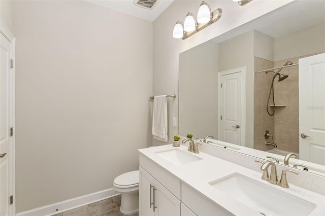 10804 WHITLAND GROVE DRIVE, Riverview, FL 33578