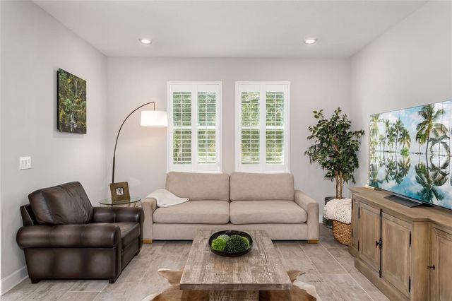 10804 WHITLAND GROVE DRIVE, Riverview, FL 33578