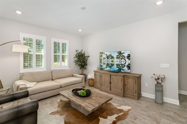 10804 WHITLAND GROVE DRIVE, Riverview, FL 33578