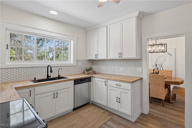 14939 Caves Road, Novelty, OH 44072