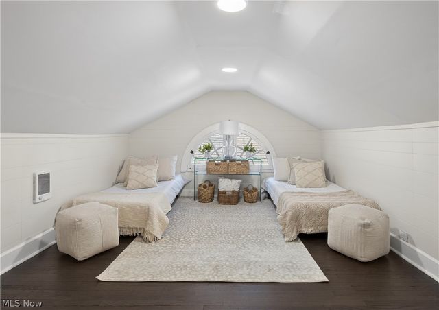 14939 Caves Road, Novelty, OH 44072