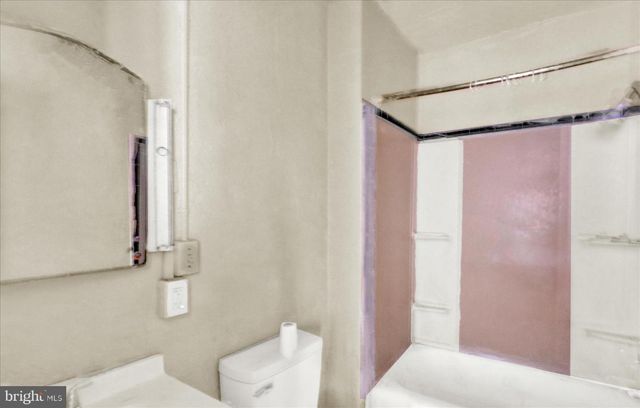 227 N 10TH ST, Reading, PA 19601