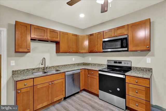 227 N 10TH ST, Reading, PA 19601