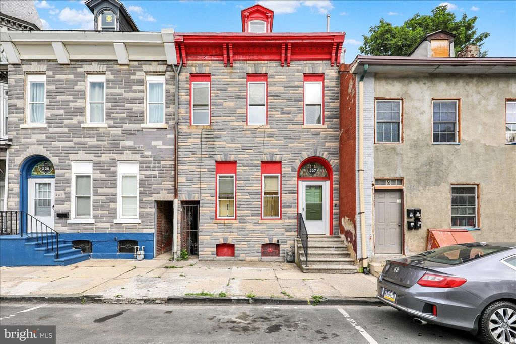 227 N 10TH ST, Reading, PA 19601
