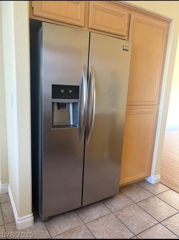 10017 Oak Creek Canyon Avenue, Las Vegas, NV 89147