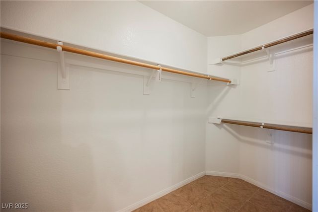 10017 Oak Creek Canyon Avenue, Las Vegas, NV 89147