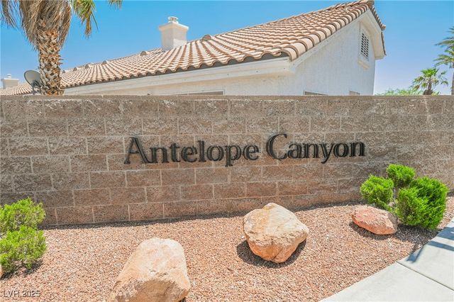 10017 Oak Creek Canyon Avenue, Las Vegas, NV 89147