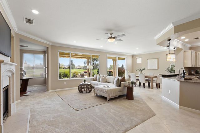 7338 School House Ln, Roseville, CA 95747