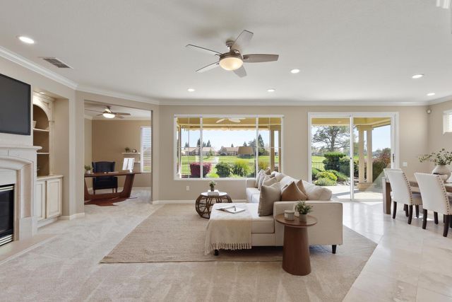 7338 School House Ln, Roseville, CA 95747