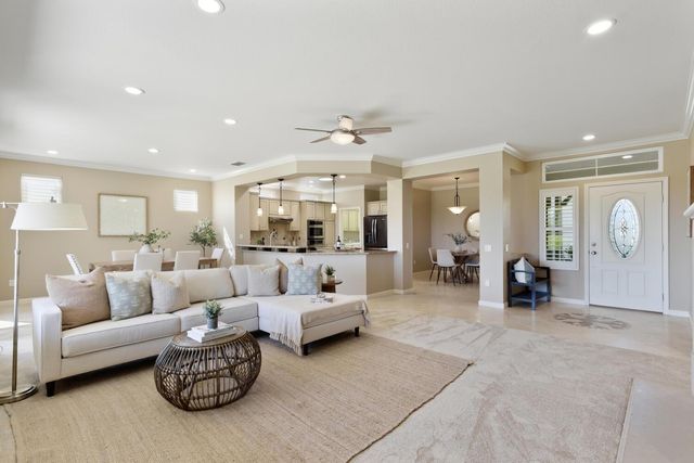 7338 School House Ln, Roseville, CA 95747