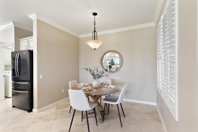 7338 School House Ln, Roseville, CA 95747