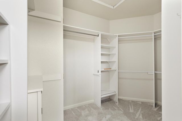 7338 School House Ln, Roseville, CA 95747