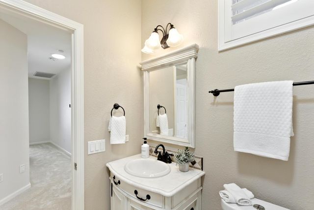 7338 School House Ln, Roseville, CA 95747