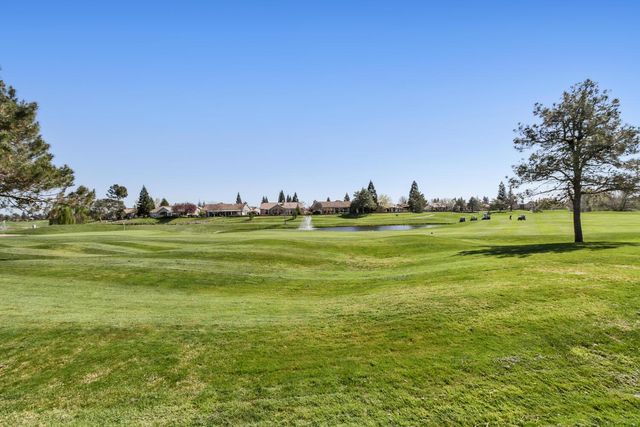 7338 School House Ln, Roseville, CA 95747