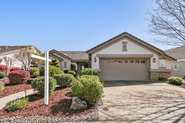 7338 School House Ln, Roseville, CA 95747