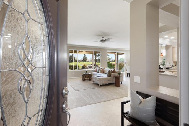 7338 School House Ln, Roseville, CA 95747