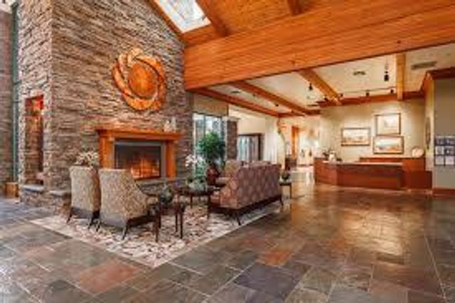 7338 School House Ln, Roseville, CA 95747