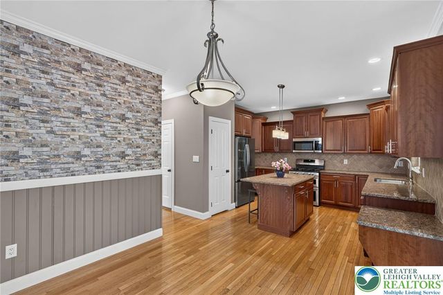 6719 Mink Road, Lower Macungie Twp, PA 18062