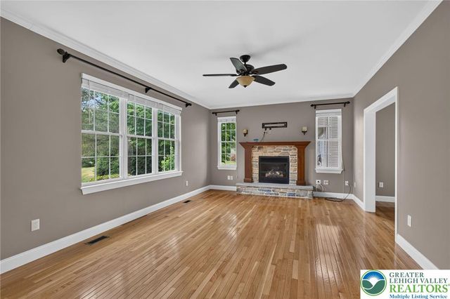 6719 Mink Road, Lower Macungie Twp, PA 18062