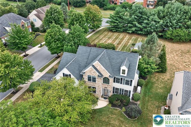 6719 Mink Road, Lower Macungie Twp, PA 18062