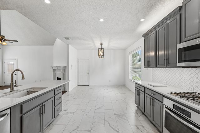 1926 Edgehill Drive, Allen, TX 75013
