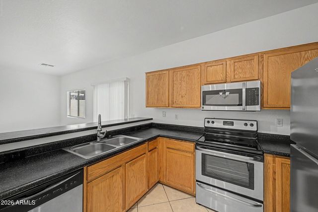 7027 W Lincoln Street, Peoria, AZ 85345