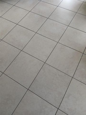 2916 W WILDER AVENUE, Tampa, FL 33614