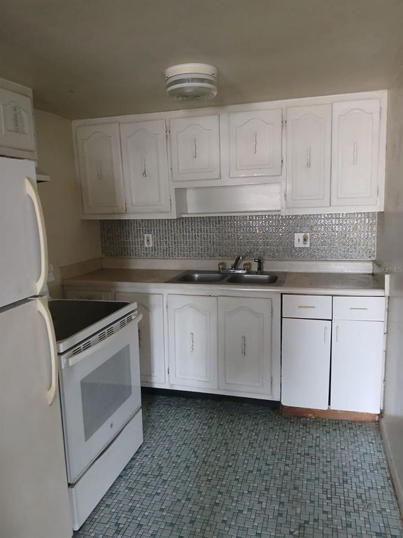 2916 W WILDER AVENUE, Tampa, FL 33614