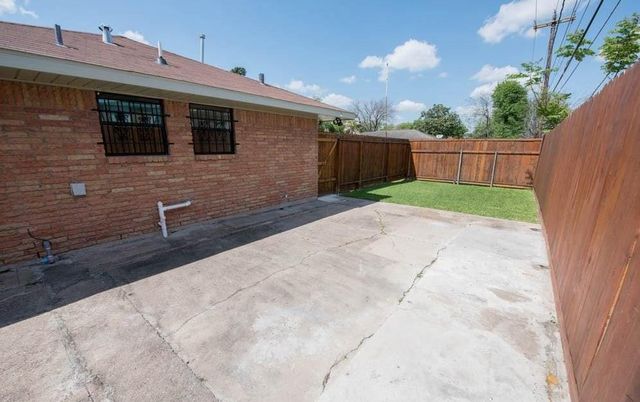 8419 Dover Street, Houston, TX 77061