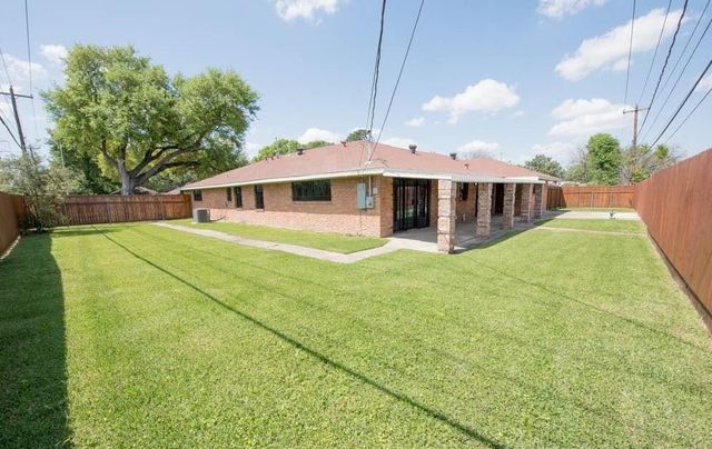 8419 Dover Street, Houston, TX 77061