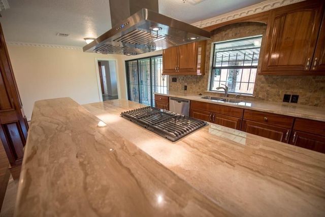 8419 Dover Street, Houston, TX 77061