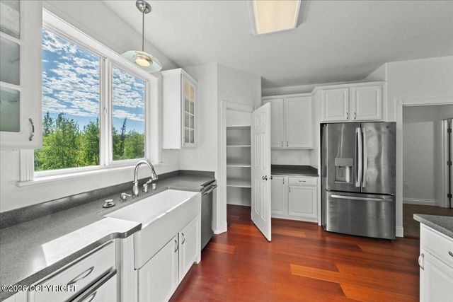1540 S Badger Road, Palmer, AK 99645