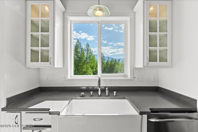 1540 S Badger Road, Palmer, AK 99645