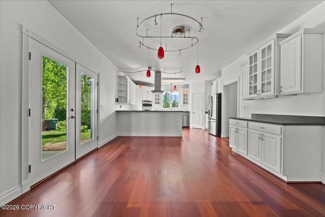 1540 S Badger Road, Palmer, AK 99645