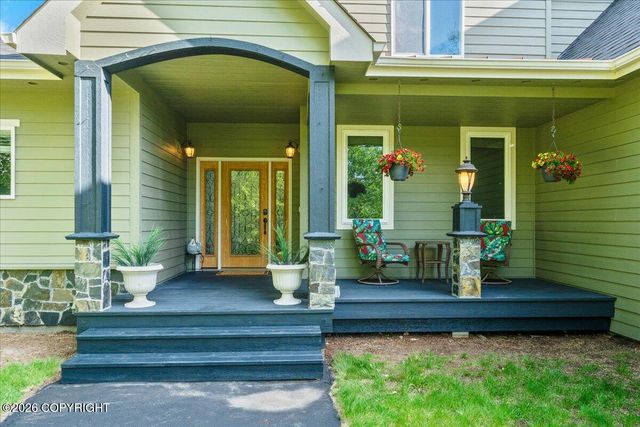 1540 S Badger Road, Palmer, AK 99645